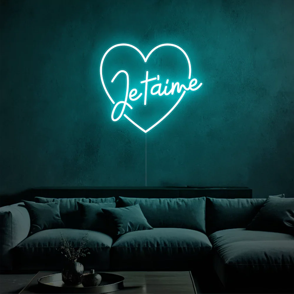 Néon LED Love dans un coeur