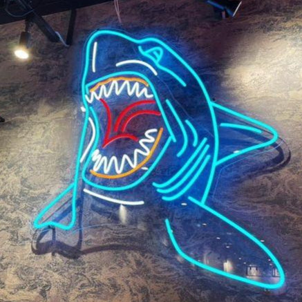 Néon Requin Féroce